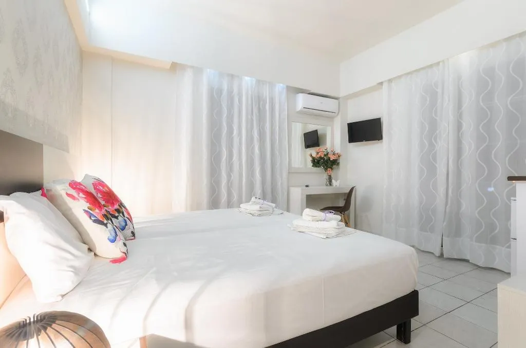 Room, Mouria Studios & Apartments, Zante
