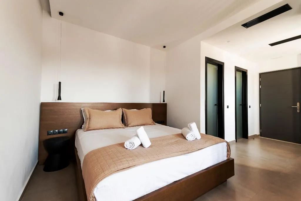 JUNIOR SUITE DELUXE WITH BALCONY Room, Evi Suites & Villas, Mykonos