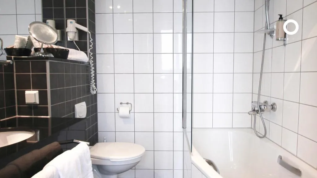 DOUBLE DELUXE KING BED Room, Center Hotels Arnarhvoll, Reykjavik