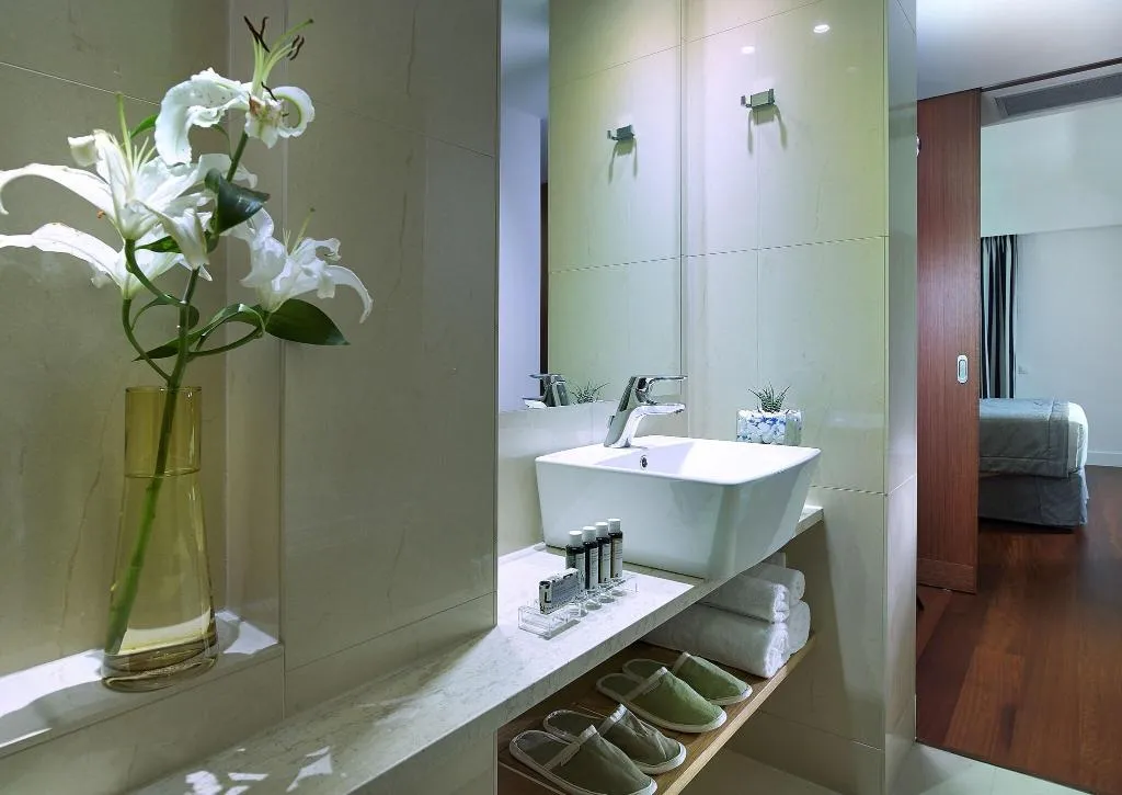 SUITE SUPERIOR SEA VIEW Room, Porto Veneziano, Crete