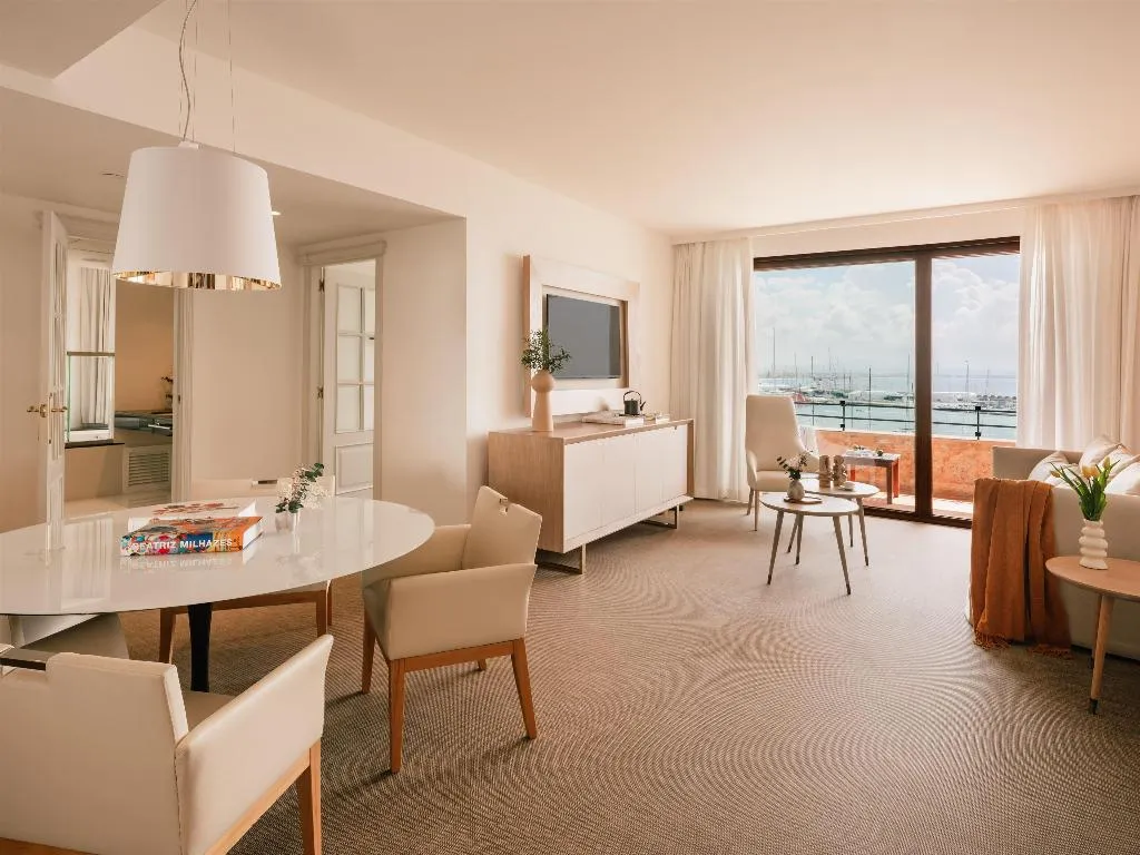 SUITE Presidential WITH VIEWS Room, Hotel Victoria Gran Meliá, Majorca