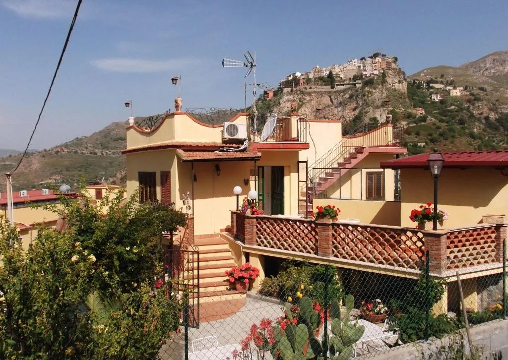 General view, B&B U Palmentu, Taormina