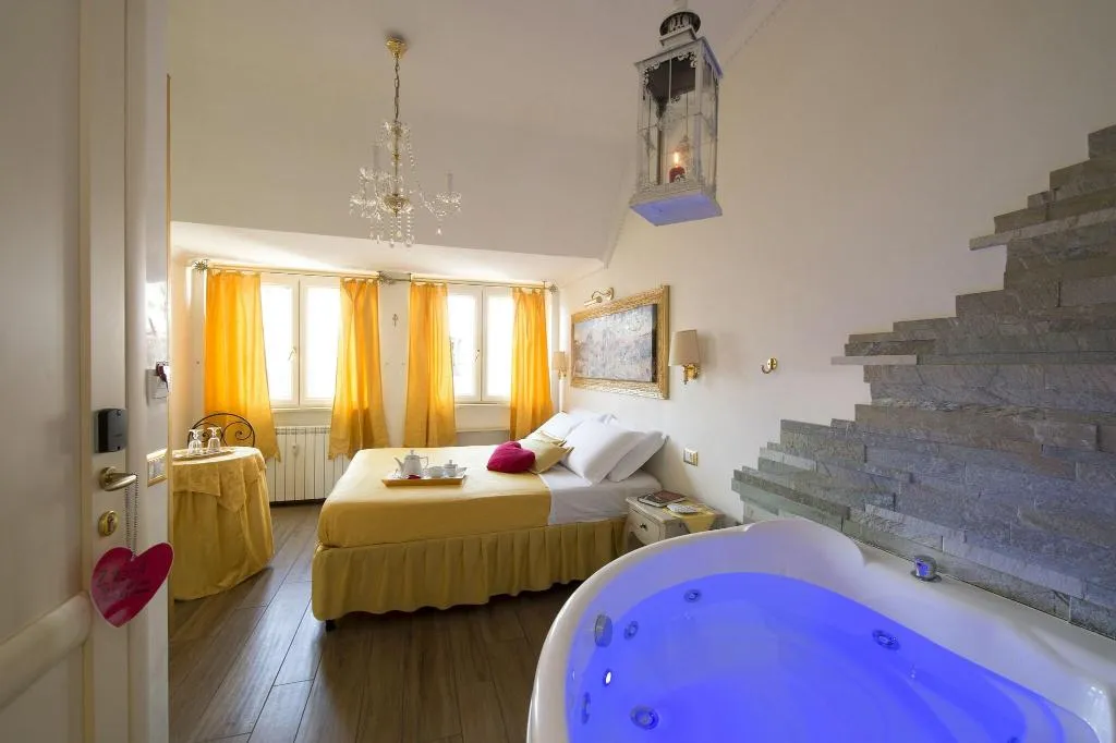 Room, Suites Roma Tiburtina, Rome