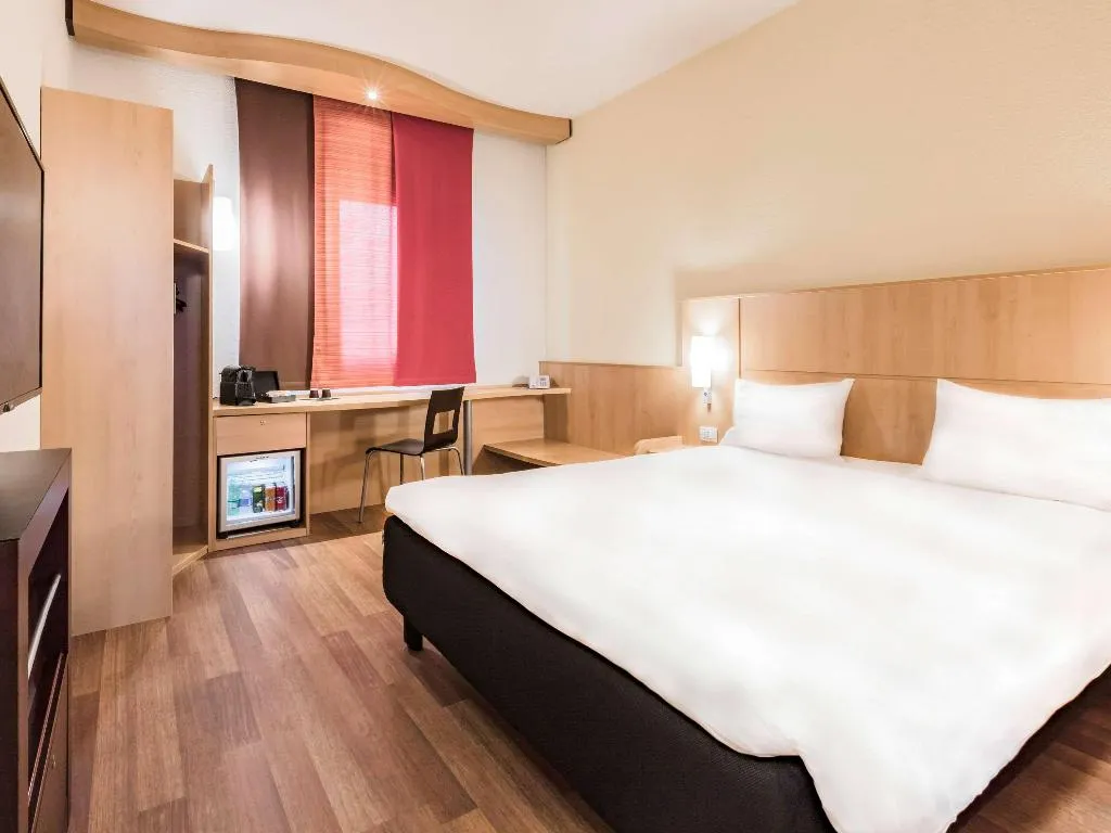 DOUBLE PREMIUM Room, ibis Milano Malpensa Aeroporto, Milan