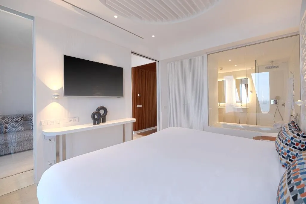 SUITE CAPACITY 4 Room, Hotel Marina Badalona, Barcelona