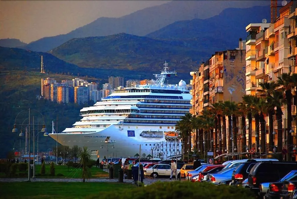 General view, Hotel Cagla Pinar, Izmir