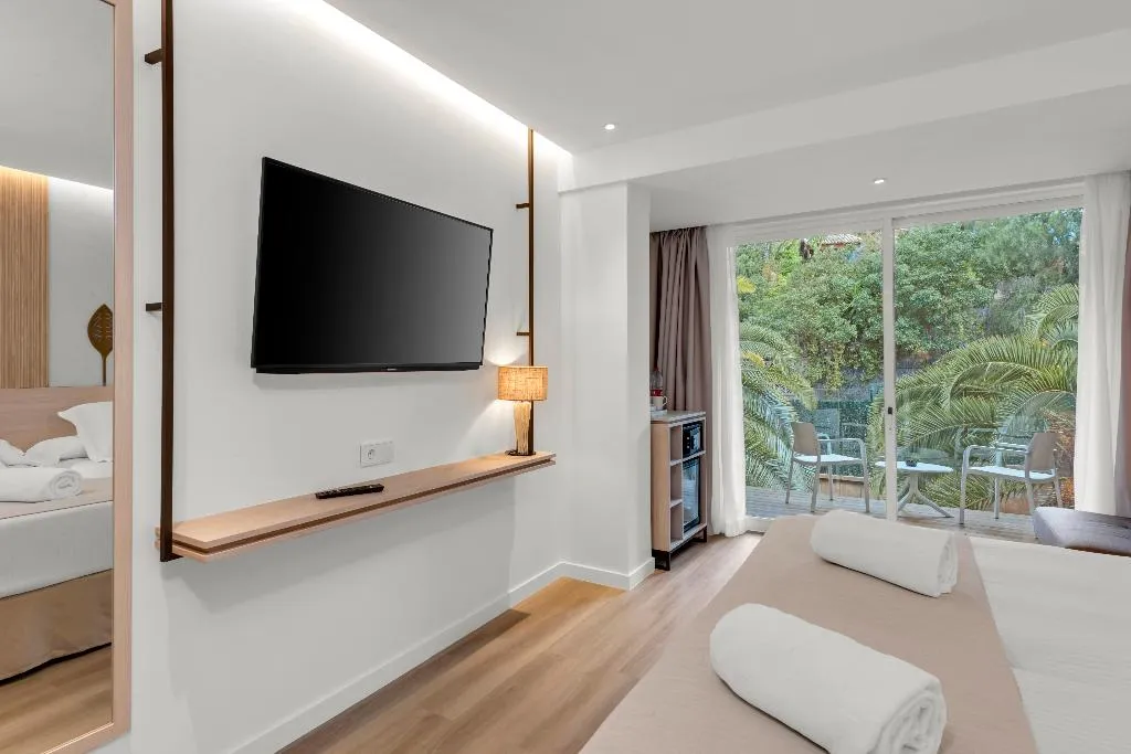 Double or Twin CAPACITY 2 Room, Valentin Grand Park Suite Hotel, Majorca