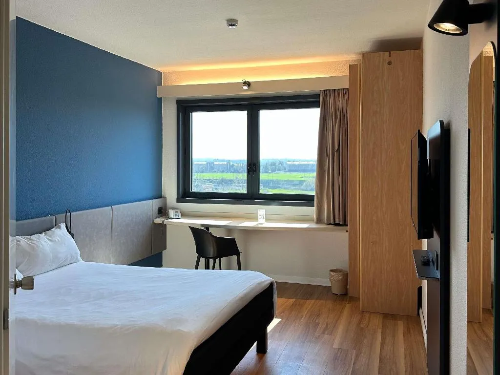 DOUBLE WITH DOUBLE BED Room, Ibis Roma Fiera, Rome