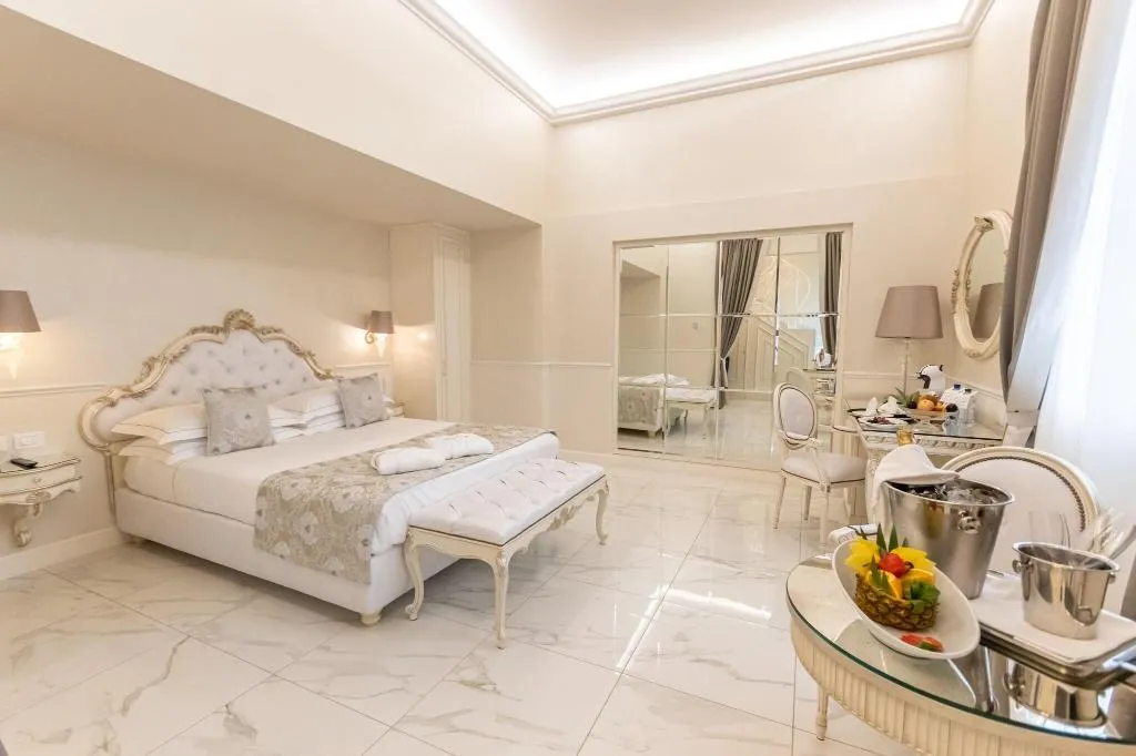 General view, The Moon Boutique Hotel, Florence