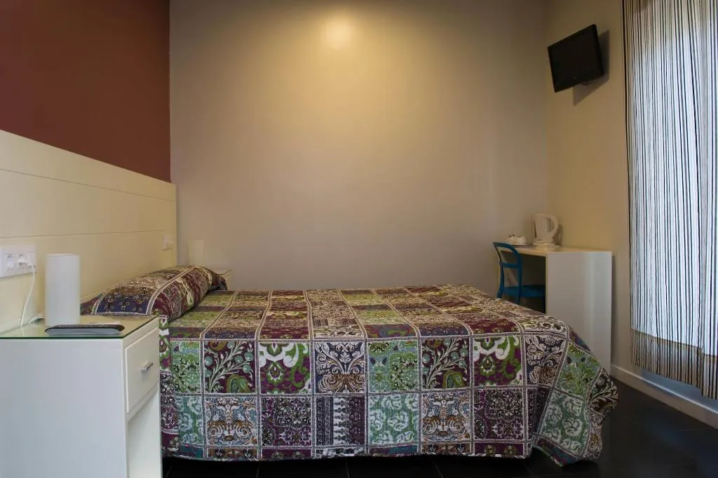 Room, Hostal San Vicente Ii, Seville