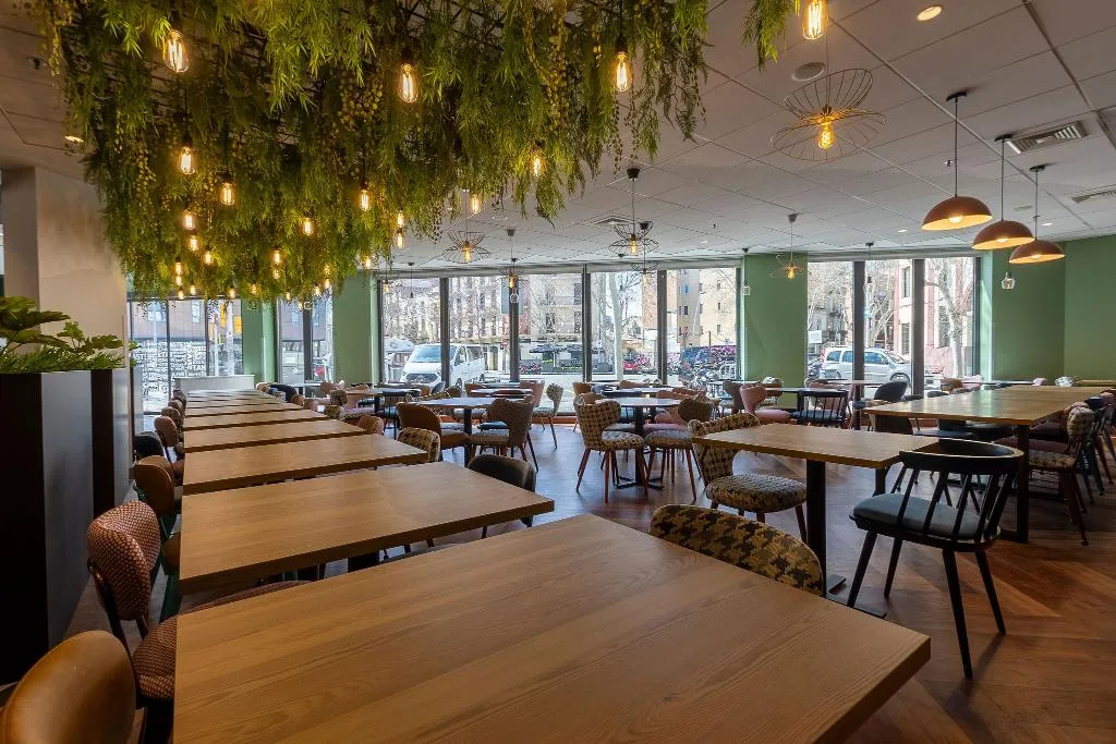Restaurant, Travelodge Barcelona Poblenou, Barcelona