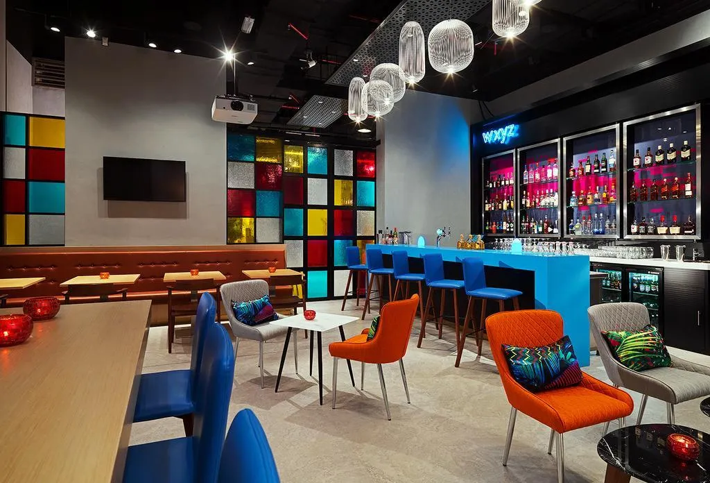 Bar, Aloft Palm Jumeirah, Dubai