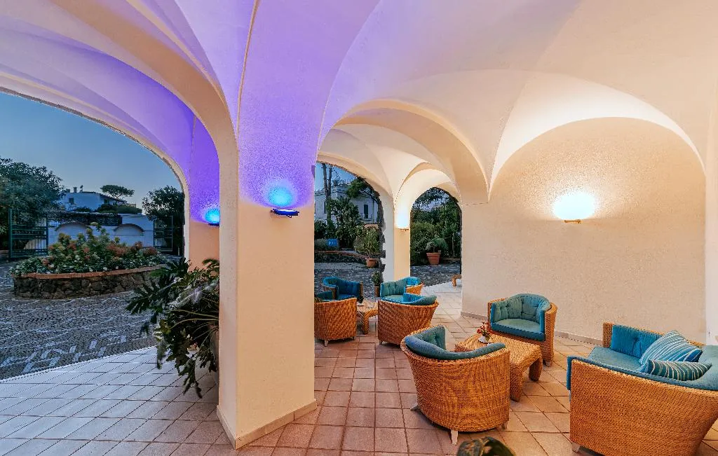 Lobby, Regina Palace Terme, Naples