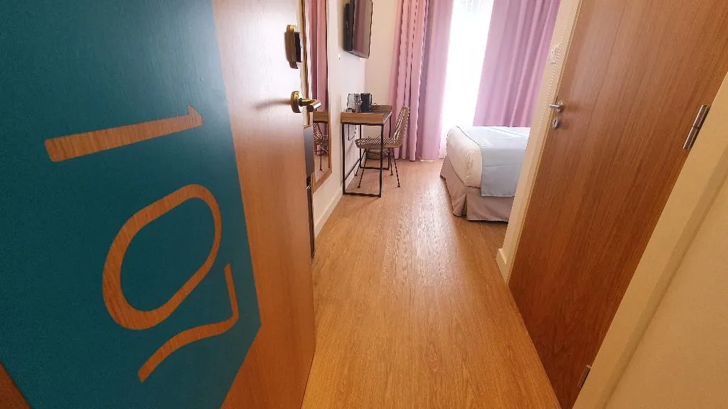 DOUBLE ECONOMY Room, Casual Raizes Porto, Porto