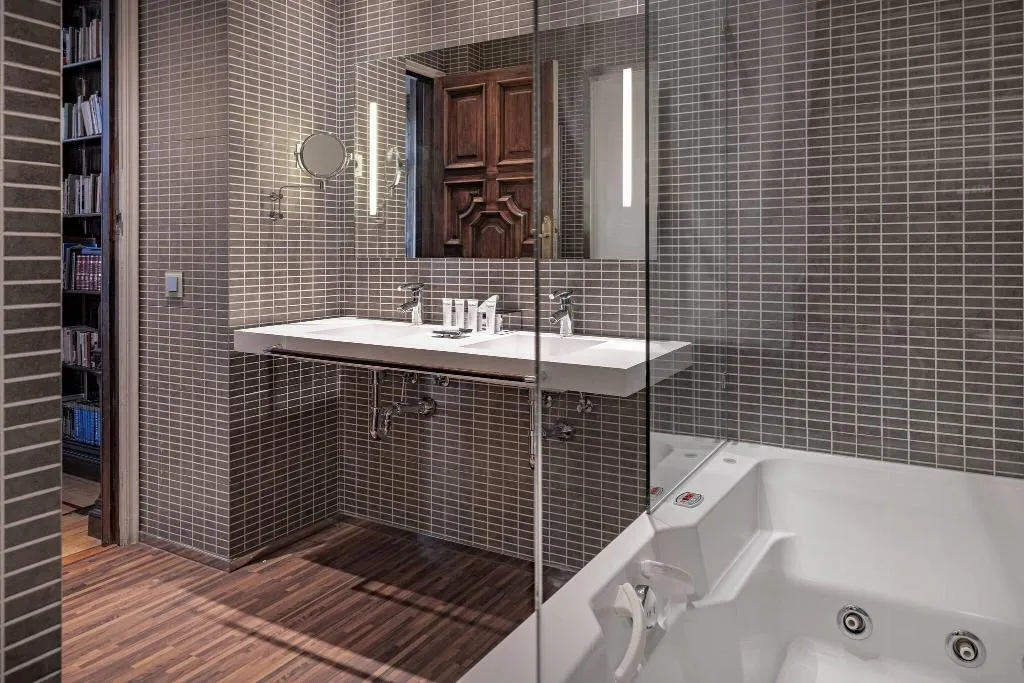 Room, AC Hotel Palacio del Retiro Autograph Collection, Madrid