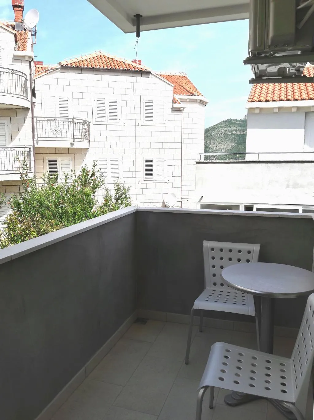 APARTMENT WITH BALCONY Room, House Perone, Dubrovnik