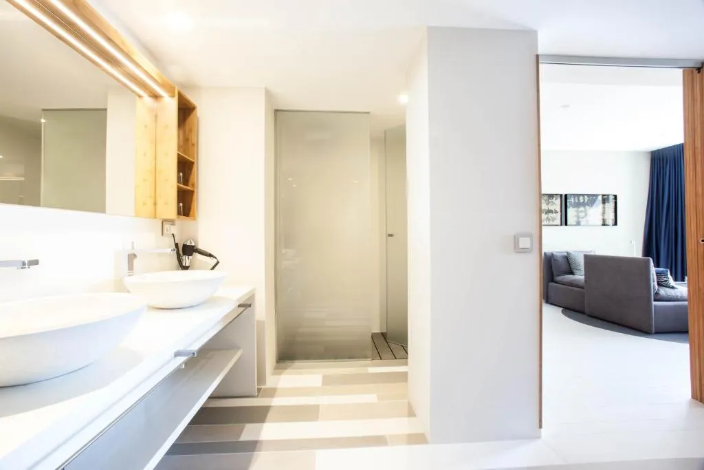 JUNIOR SUITE CAPACITY 1 Room, Ocean Drive Talamanca, Ibiza