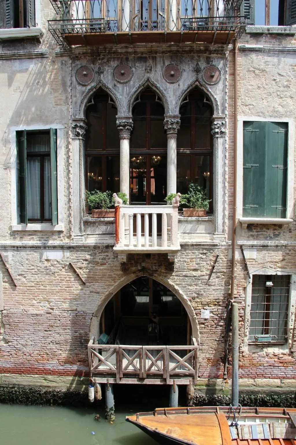 General view, Ca Amadi, Venice