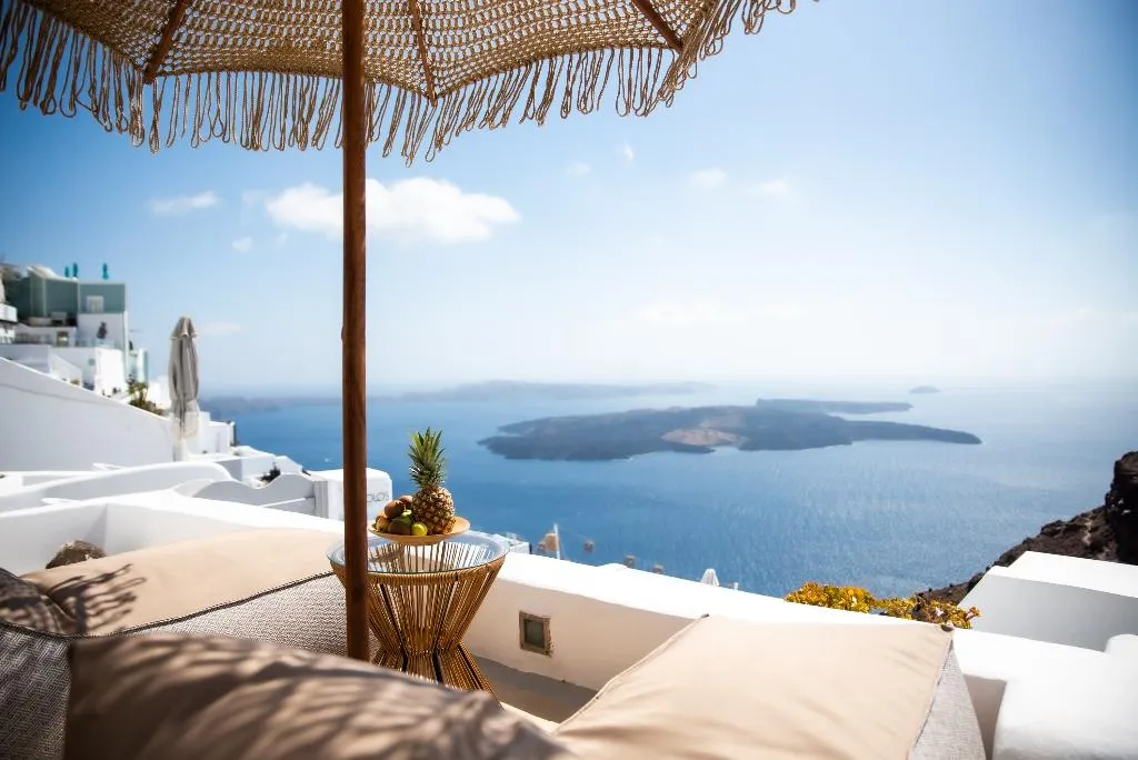 VILLA WITH JACUZZI Room, El Verano Collection Santorini, Santorini