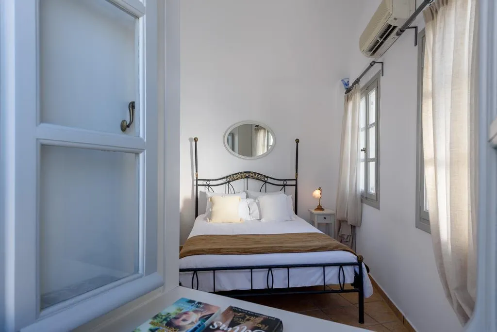 SUITE STANDARD Room, Vista Mare Suites, Santorini