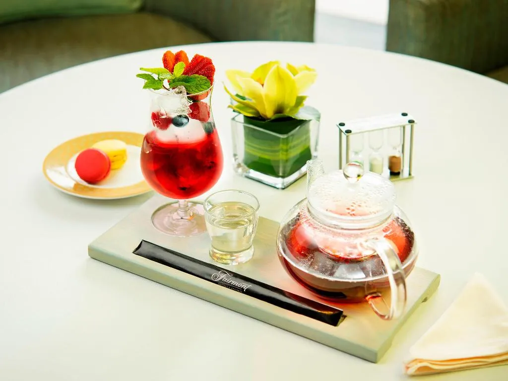 Bar, Fairmont The Palm, Dubai