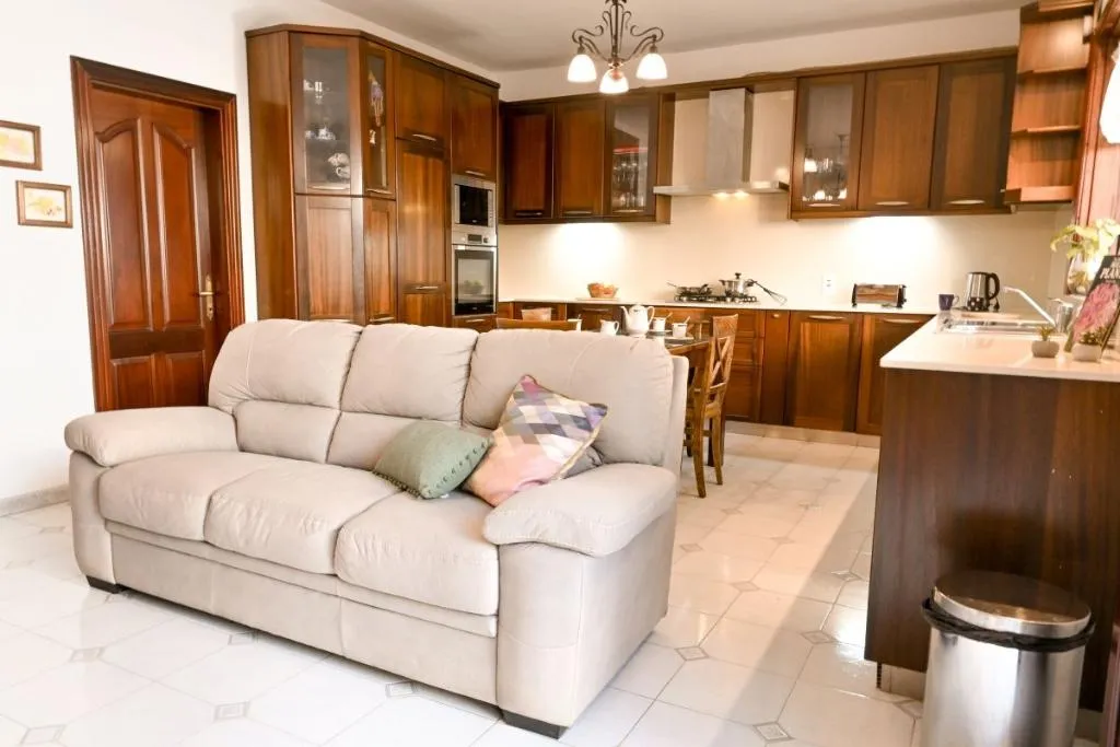 TWIN WITH TERRACE Room, 7Mediterrenea  Villa, Malta