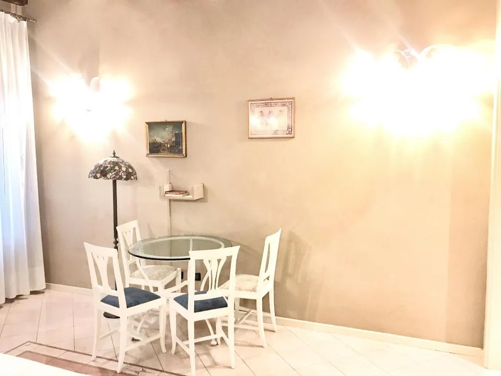 Room, Ca Amadi, Venice