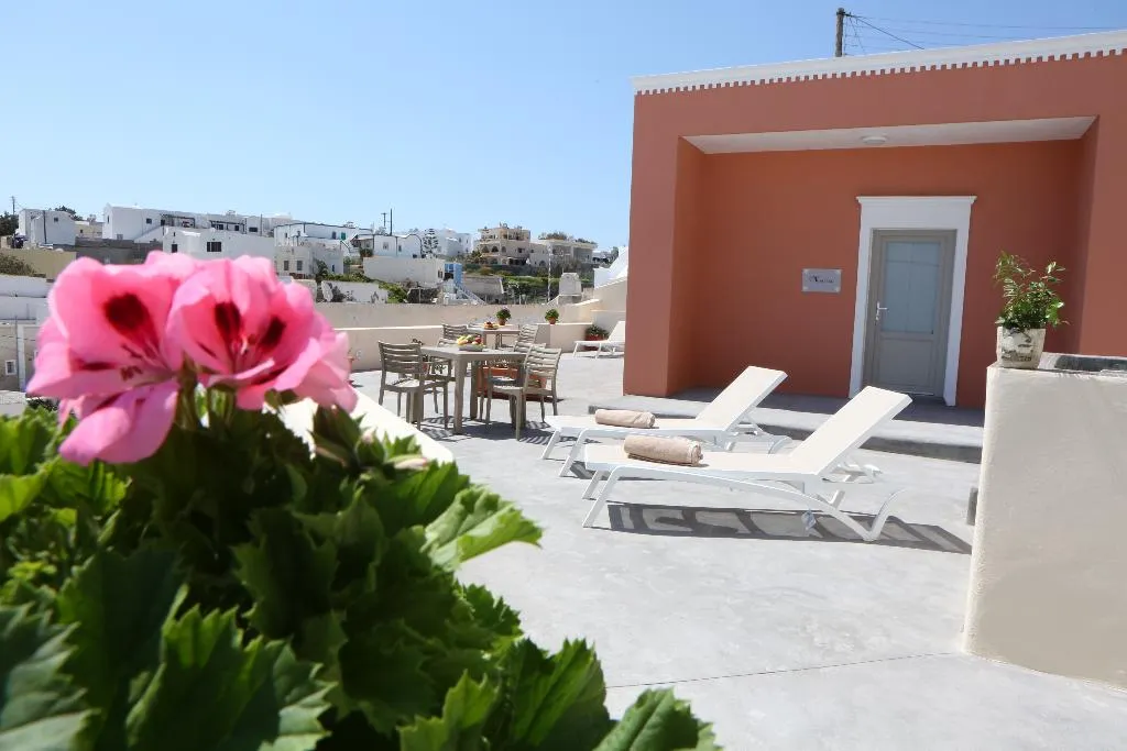 SUITE WITH JACUZZI WITH VIEWS Room, Nomikos Mansion, Santorini