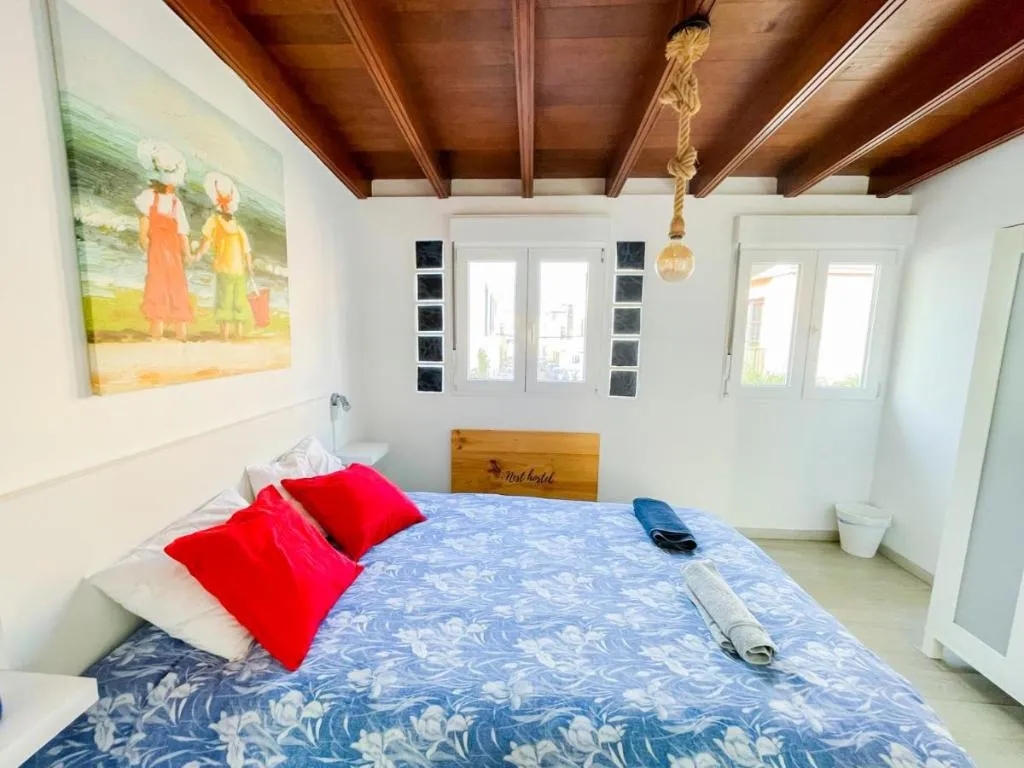 DOUBLE STANDARD Room, Puerto Nest Hostel, Tenerife