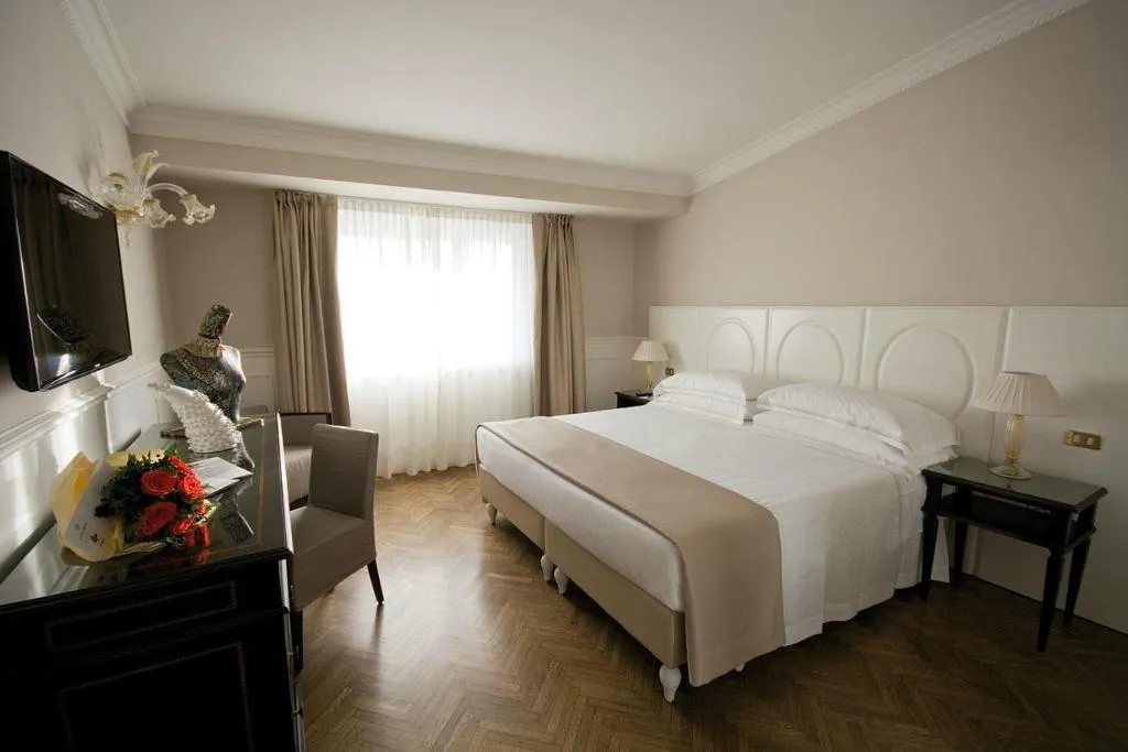DOUBLE SINGLE USE SUPERIOR Room, Plaza Lucchesi, Florence