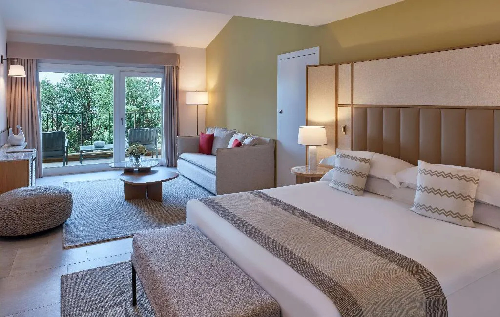 JUNIOR SUITE KING SIZE BED Room, Conrad Chia Laguna Sardinia, Cagliari
