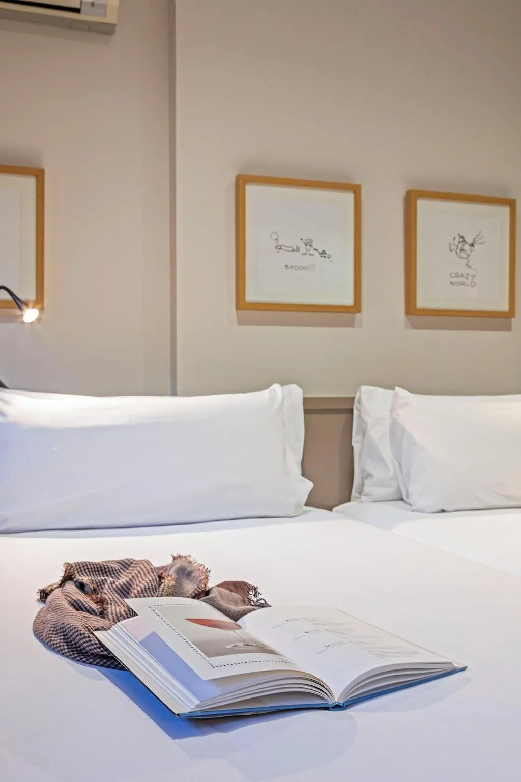 DOUBLE SINGLE USE WITH DOUBLE BED Room, Bcn Montjuic, Barcelona