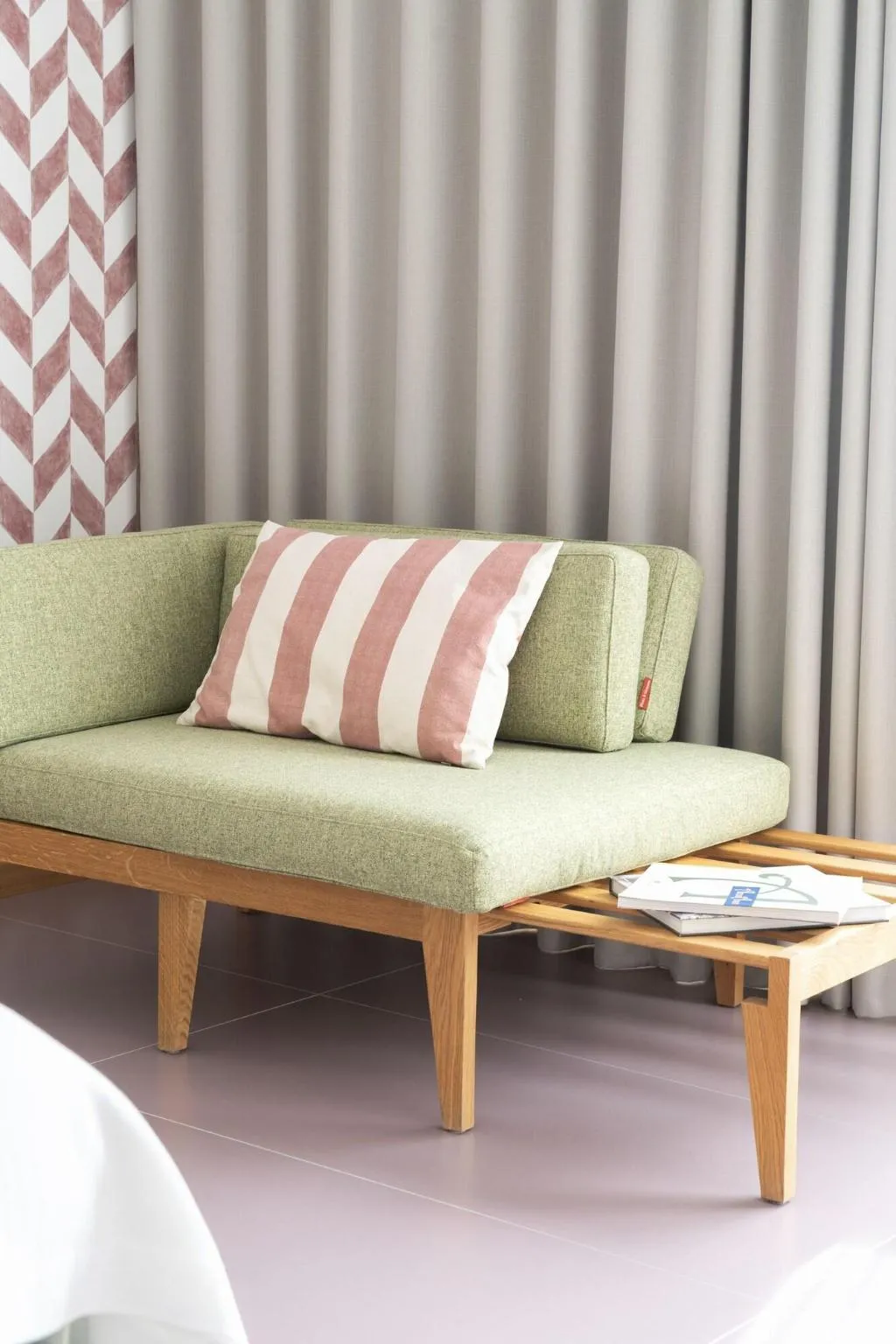 TRIPLE WITH DOUBLE BED Room, Reginna Palace, Naples