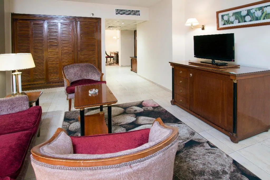 SUITE SUPERIOR RIVER VIEW Room, Swiss Inn Nile, Cairo