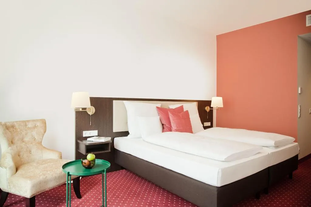 Room, Gold Palais Hotel, Berlin