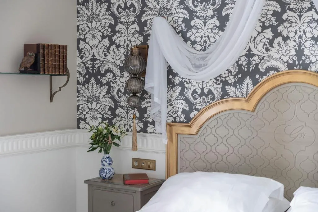 DOUBLE DELUXE KING BED Room, Gravina 51, Seville