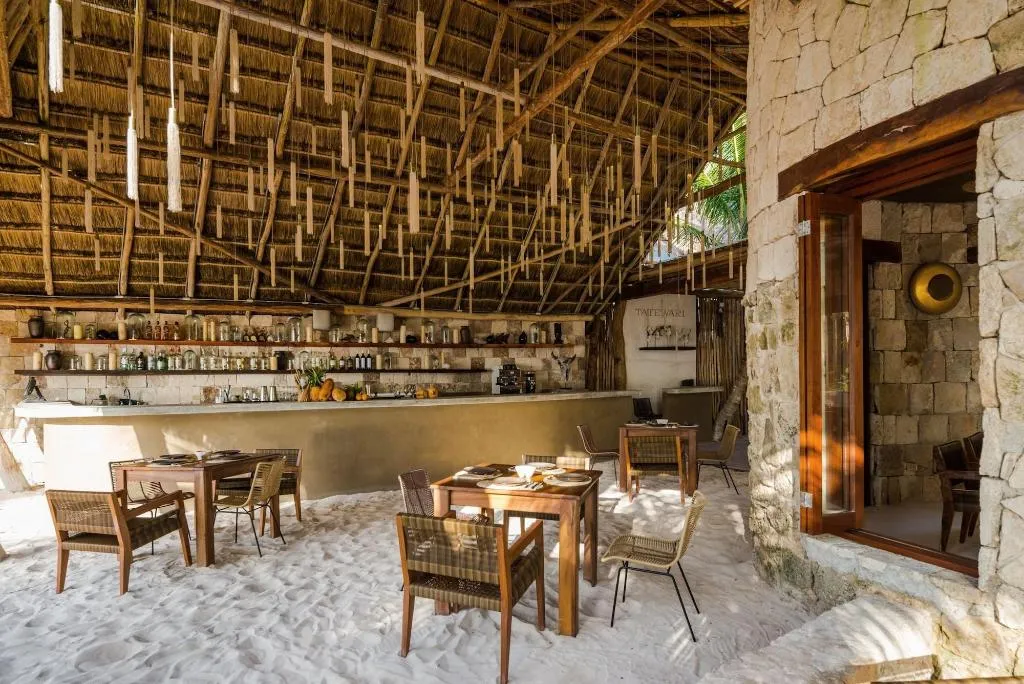 Restaurant, Delek Tulum, Cancun Area