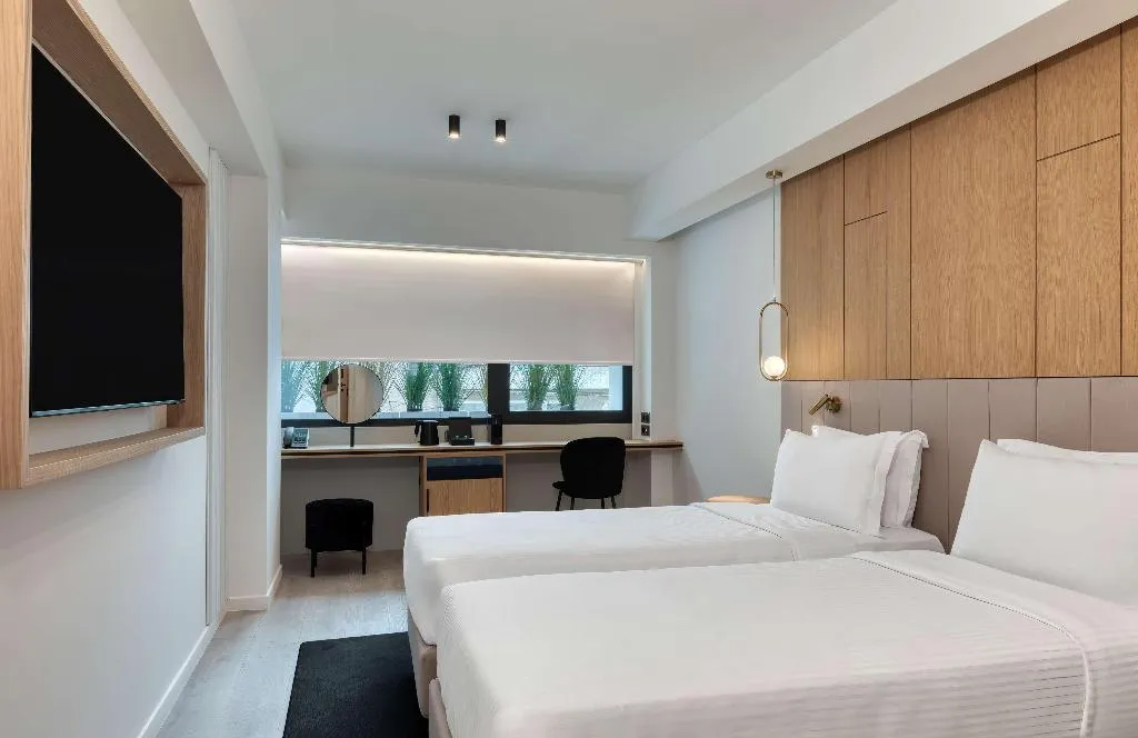 TWIN DELUXE Room, Hilton Garden Inn Athens Syggrou Avenue, Athens