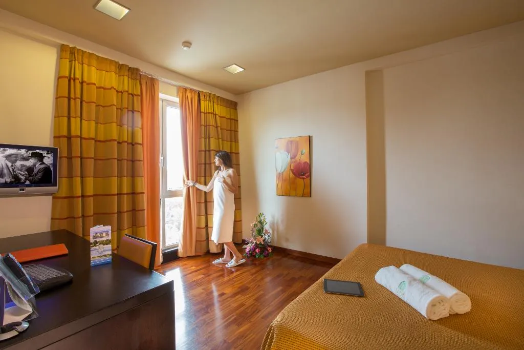 DOUBLE SINGLE USE STANDARD Room, Victoria Terme Hotel, Rome