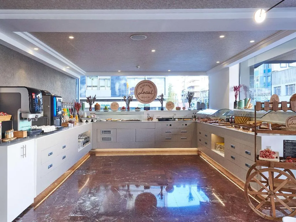 Sports and Entertainment, Mercure Barcelona Condor, Barcelona