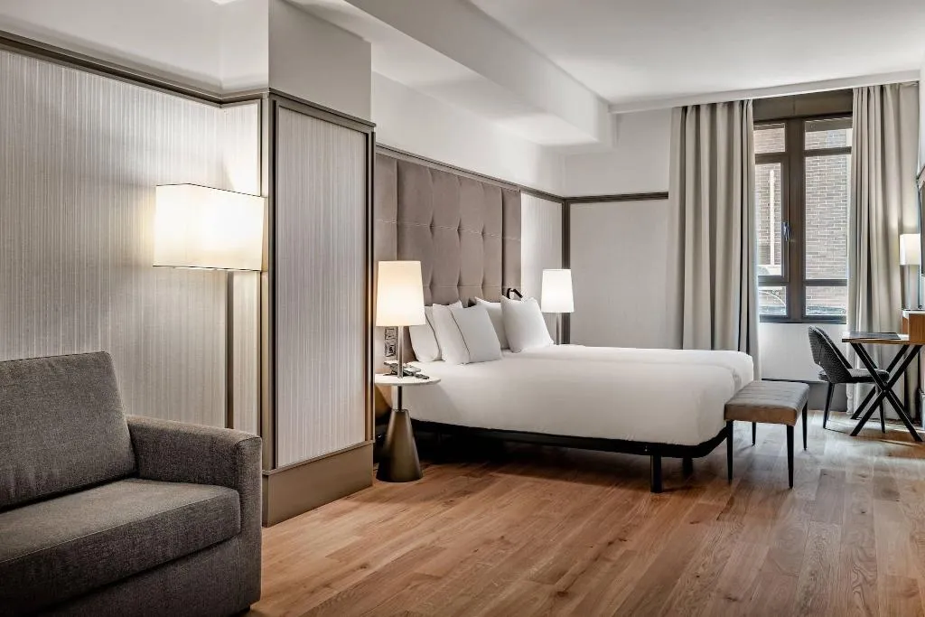 Room, AC Madrid Avenida de America, Madrid