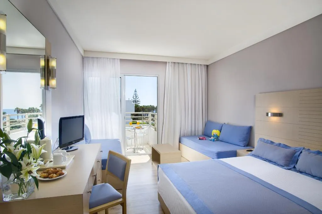FAMILY ROOM SIDE SEA VIEW Room, Louis Ledra Beach, Cyprus