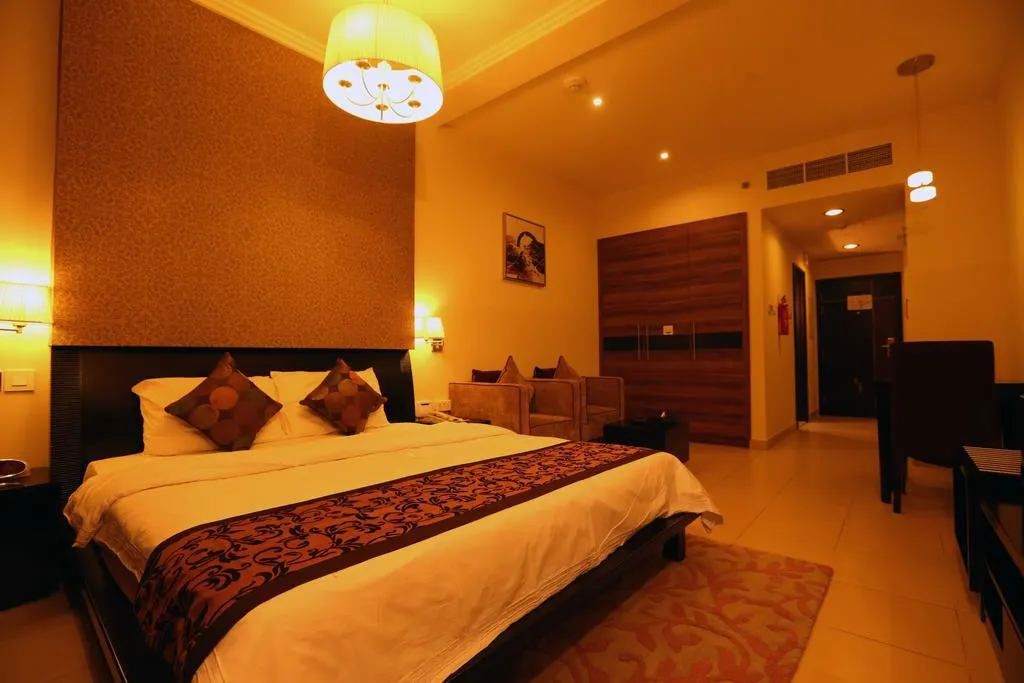 APARTMENT TWO BEDROOMS Room, Dunes Hotel Apartment - Oud Metha, Dubai