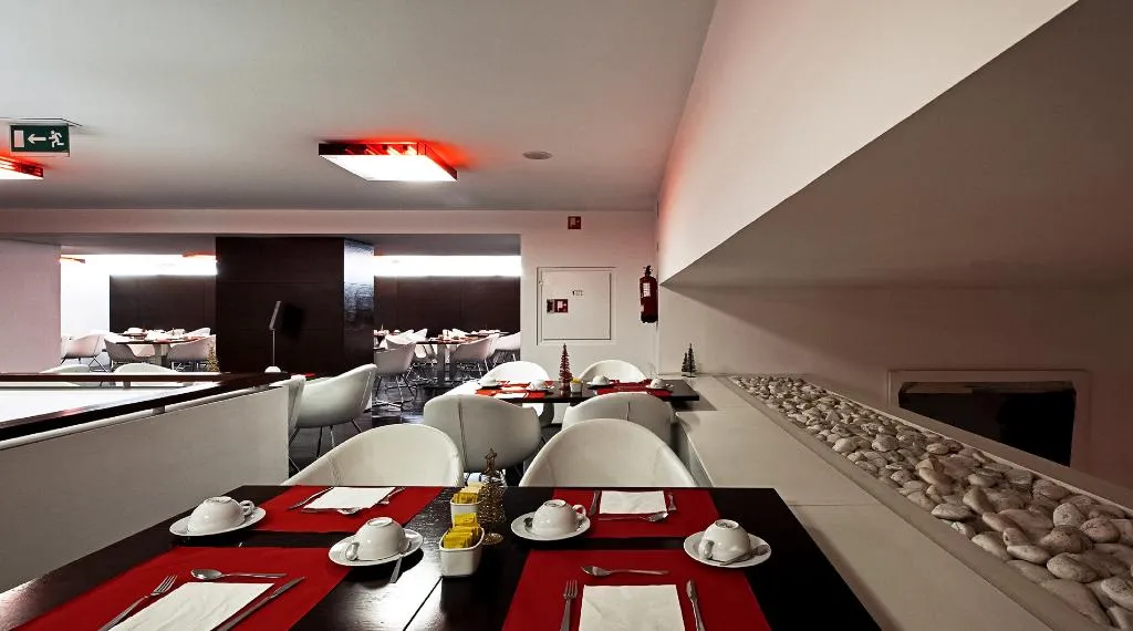 Restaurant, Jerónimos 8, Lisbon
