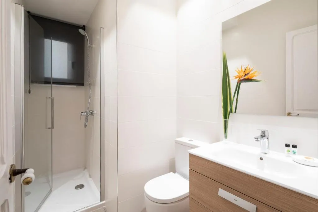 APARTMENT TWO BEDROOMS Room, Aspasios Sagrada Familia Apartments, Barcelona