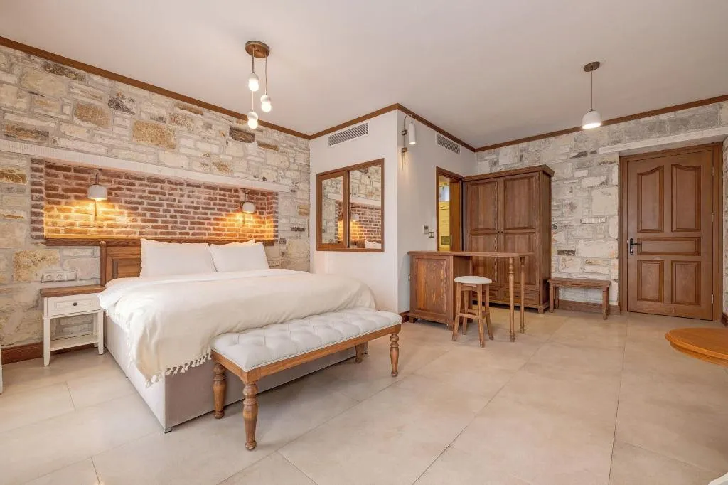 Room, Navali̇a Otel, Izmir