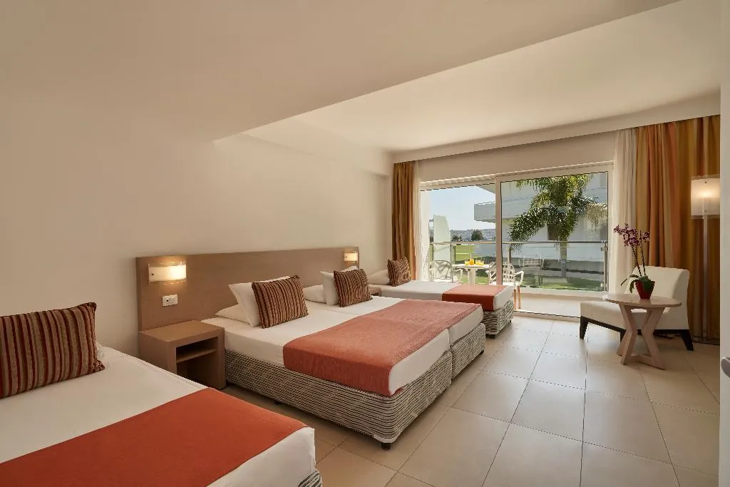 FAMILY ROOM GARDEN VIEW Room, Atlantica Kolymbia Beach, Rhodes