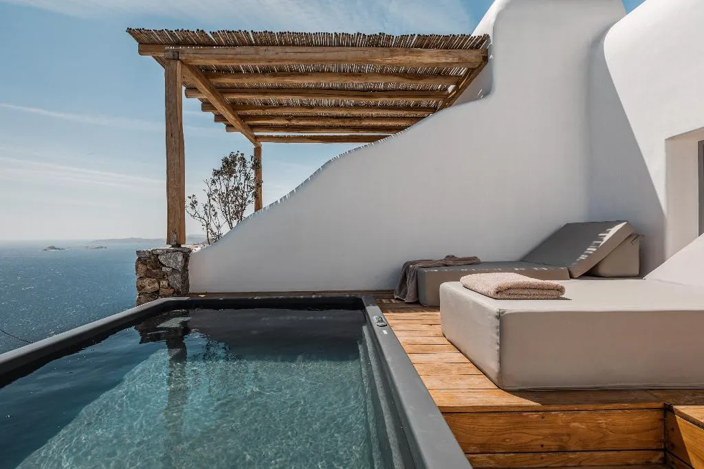 SUITE KING BED WITH JACUZZI Room, Alissachni Mykonos, Mykonos