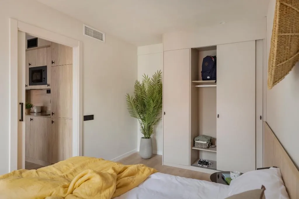 APARTMENT CAPACITY 4 ONE BEDROOM Room, Libere Barcelona Sant Antoni, Barcelona