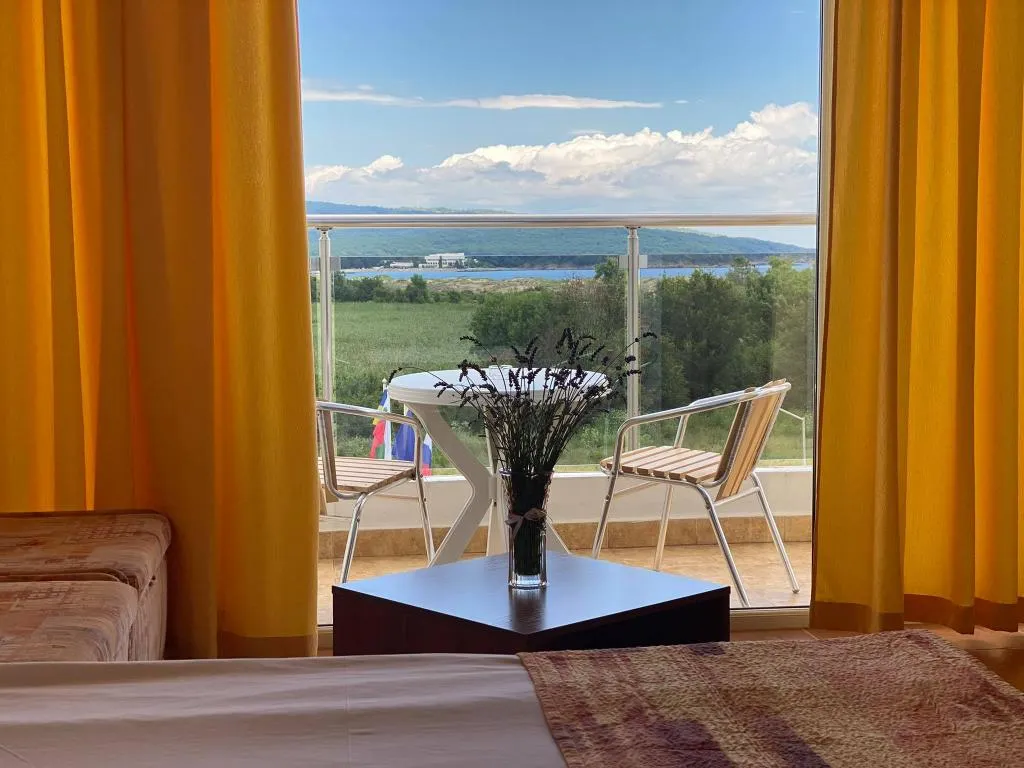 SINGLE STANDARD Room, Plamena Palace, Bourgas
